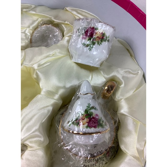 NEW Royal Albert Old Country Roses Le Petite Child Tea Set 9 pcs Porcelain - Picture 9 of 12